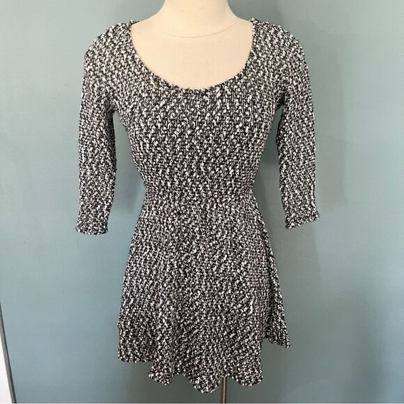 Urban Outfitters KIMCHI BLUE Knitted Sweater Fit & Flare Dress Size XS - Picture 2 of 10